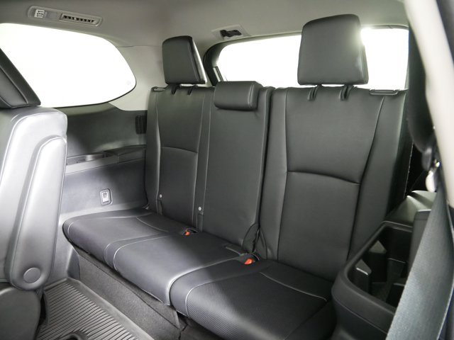 Used 2024 Wind Chill Pearl Toyota XLE image 14