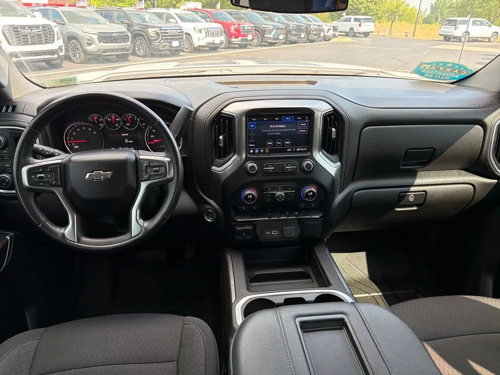 2021 Chevrolet Silverado 1500 RST - Photo 14