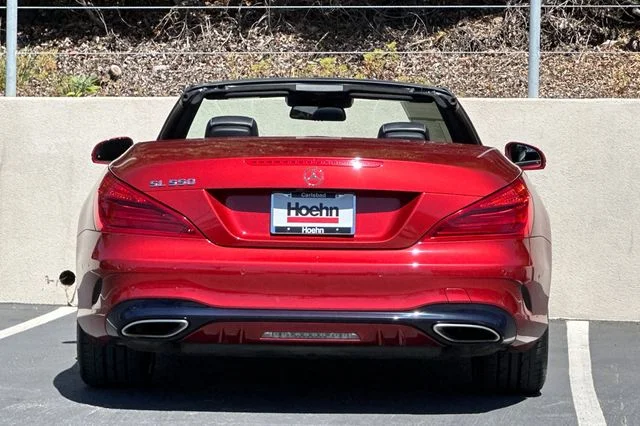 Used 2019  Mercedes-Benz SL 550 image 4