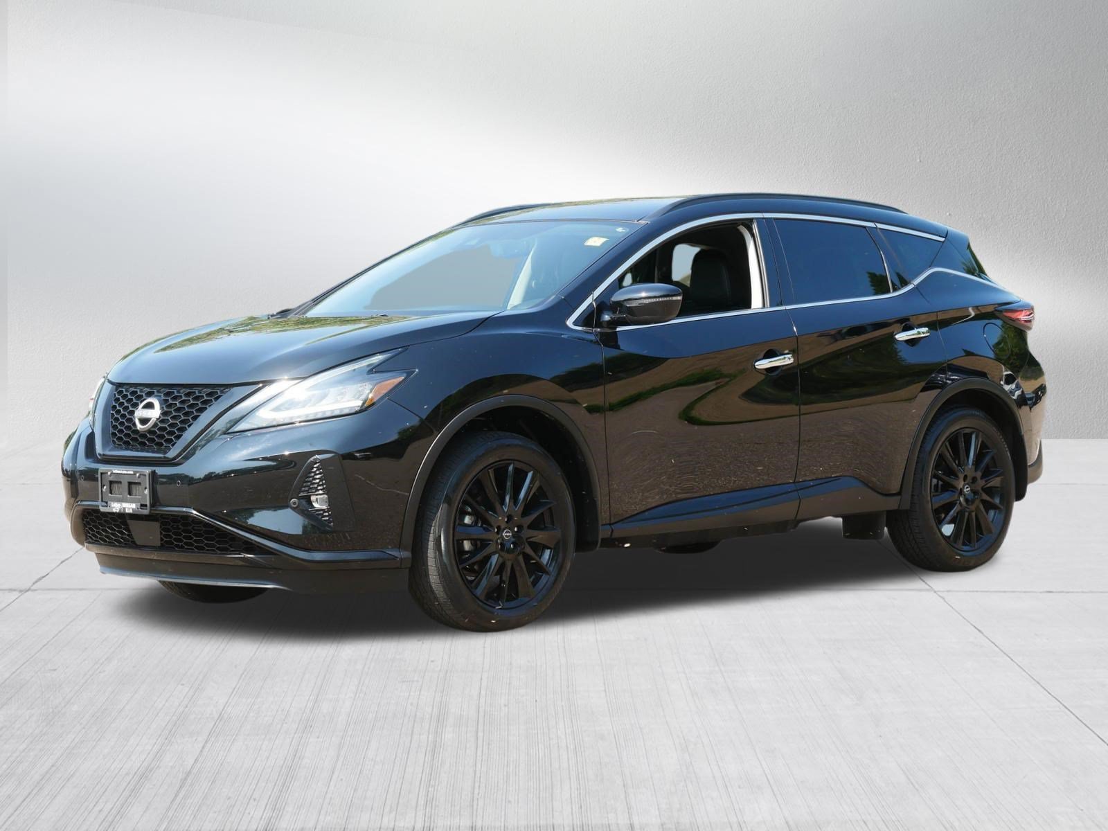 Used 2024 Super Black Nissan SV image 3