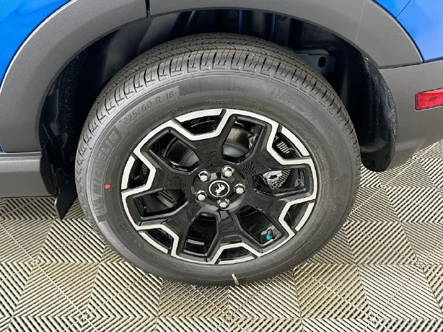 New 2026 Blue Ford Outer Banks image 21