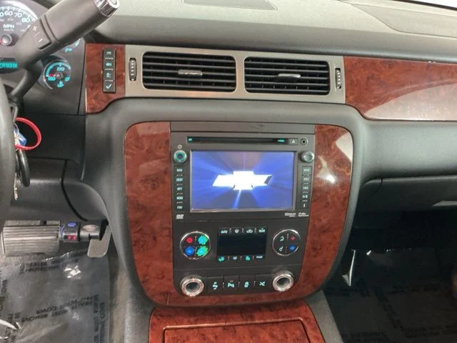 Used 2012  Chevrolet LTZ image 17