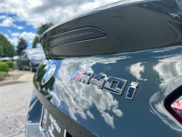 Used 2025 Green BMW sDrive M40i image 11