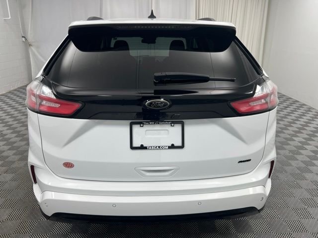 Used 2022 White Ford SE image 7