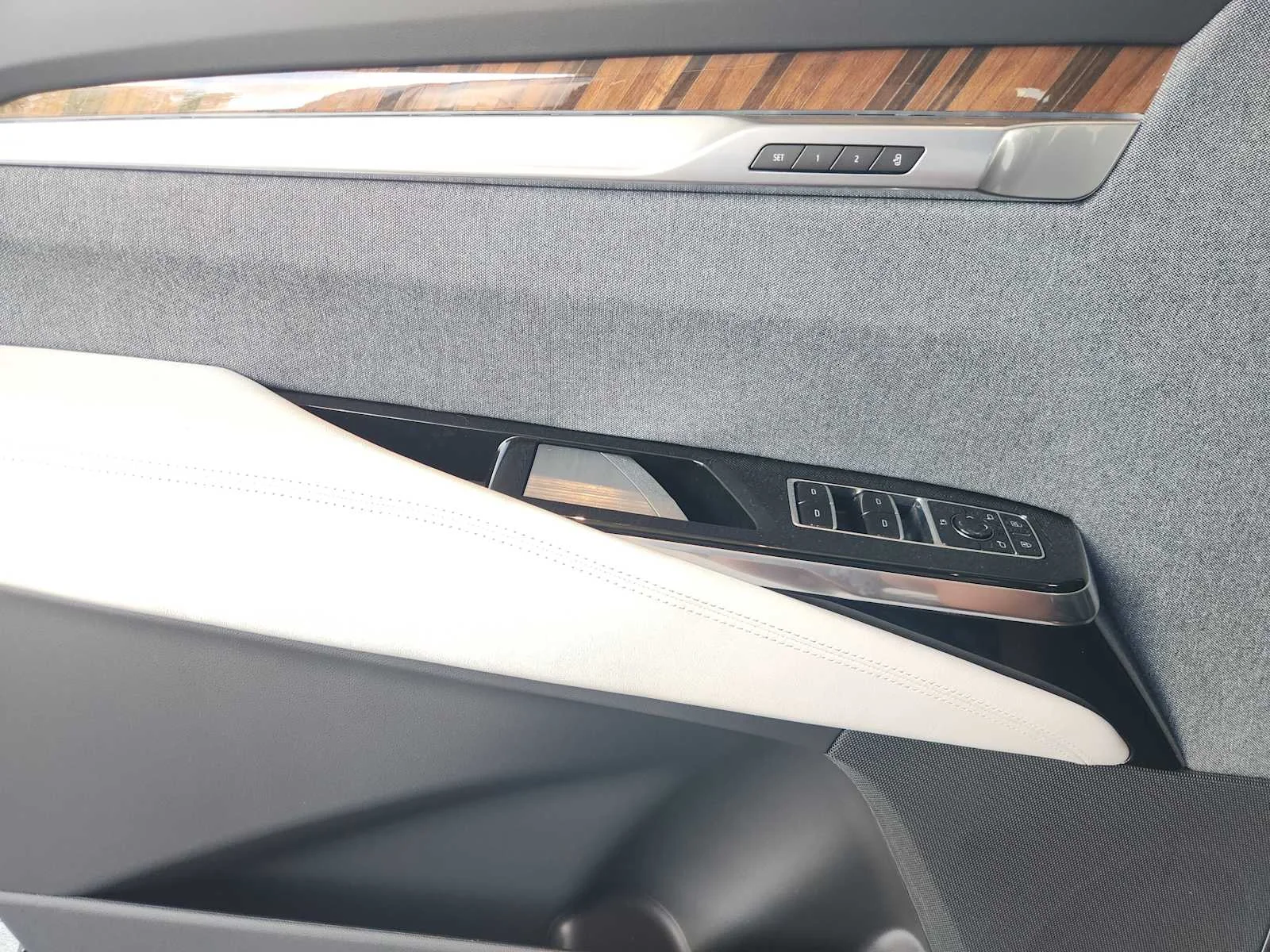 2026 Cadillac Escalade Platinum Sport - Photo 16