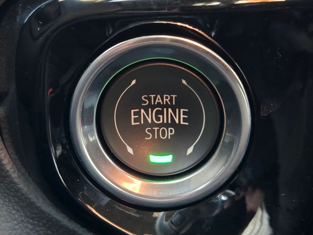 Used 2026 White Chevrolet LT image 17
