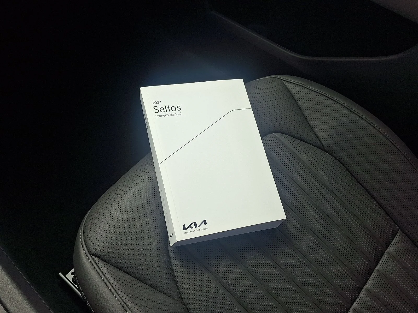 New 2027 Gray Kia X-Line S image 20