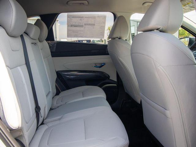 New 2026 White Hyundai SEL FWD image 15