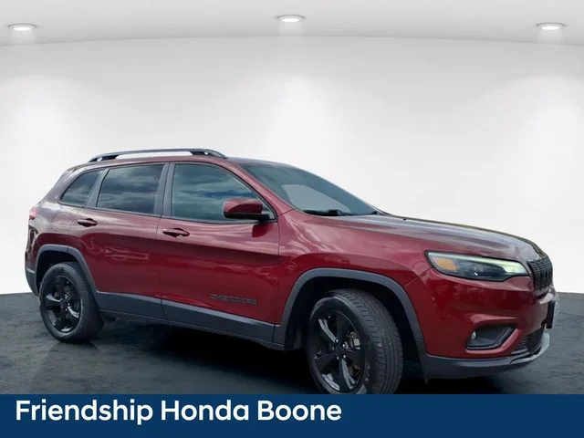 Used 2020 Red Jeep Latitude Plus image 5