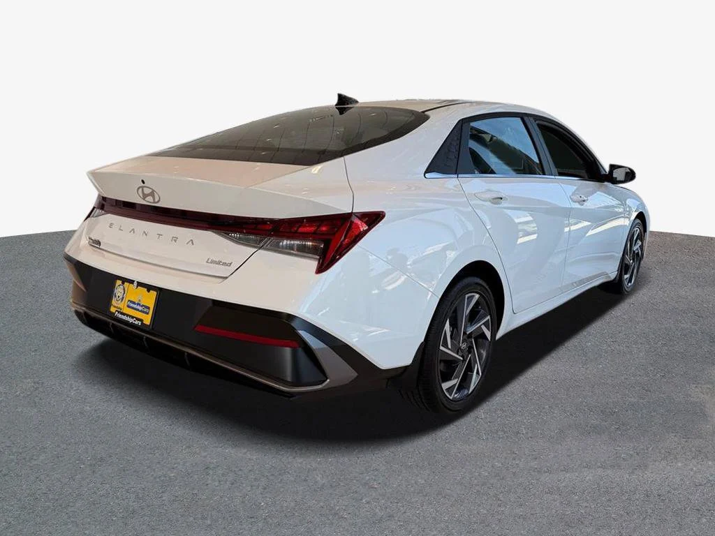 Used 2026 White Hyundai Limited image 3
