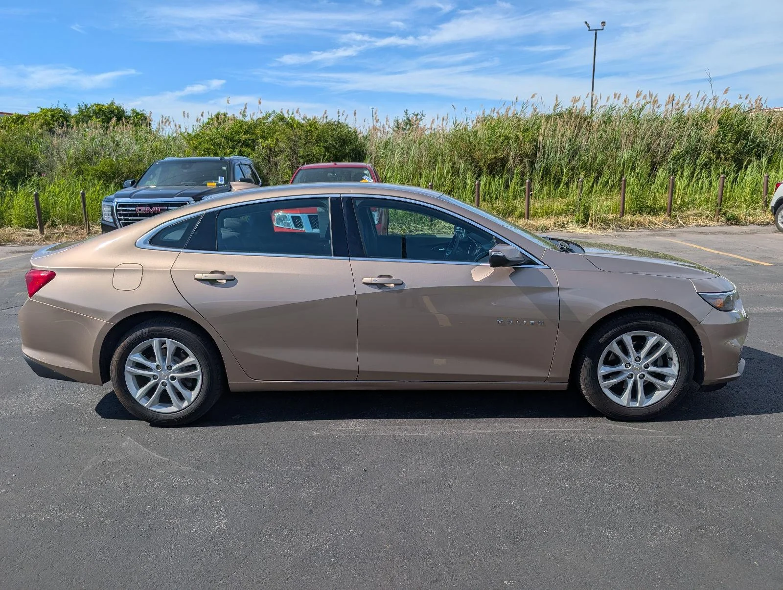 Used 2018 SANDY RIDGE METALLIC Chevrolet LT image 10