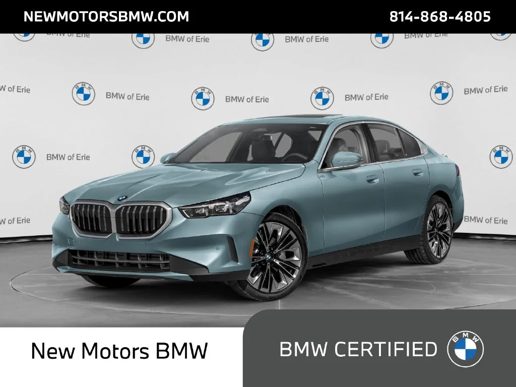 Used 2024 Green Metallic BMW 530i xDrive image 1
