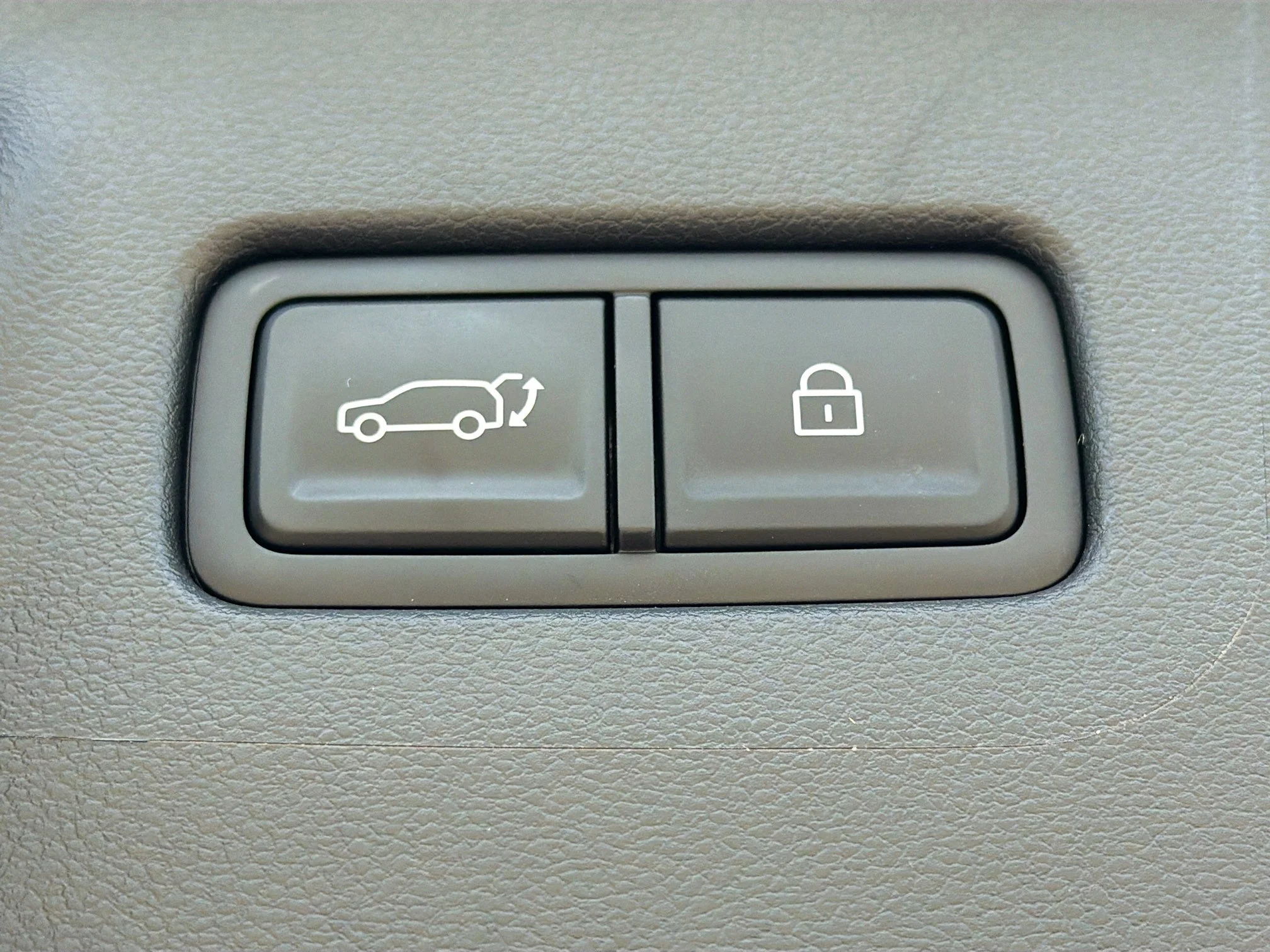 Used 2026 Rockwood Green Hyundai Limited 7P image 14