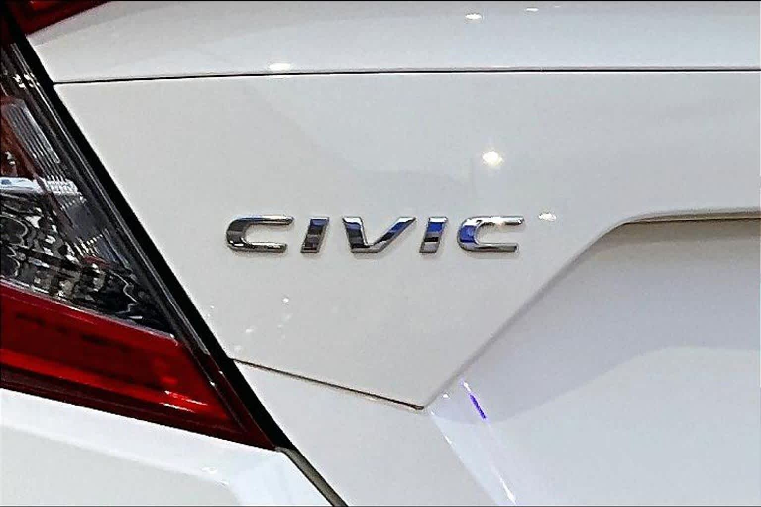 Used 2016 Taffeta White Honda LX image 28