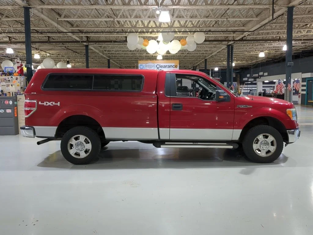 Used 2009 Red Ford  image 6