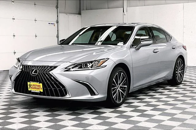 Used 2022 Iridium Lexus 350 image 13