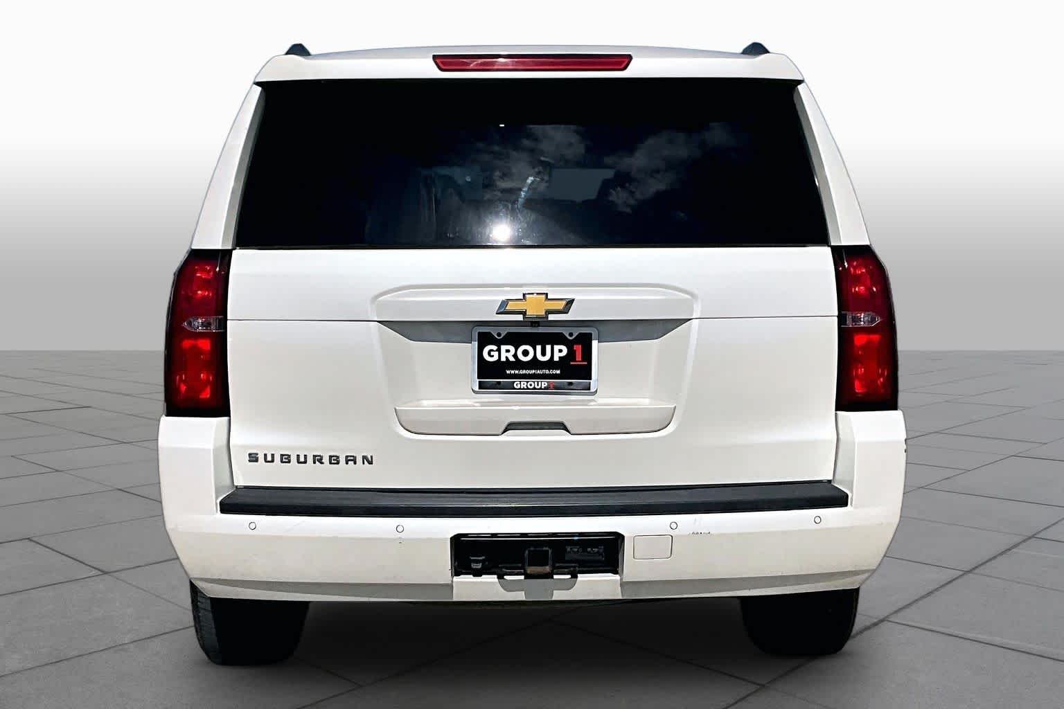Used 2015 White Diamond Tricoat Chevrolet LT image 4