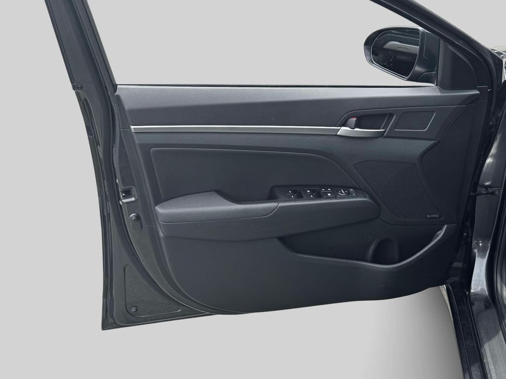 2020 Hyundai Elantra Limited - Photo 15