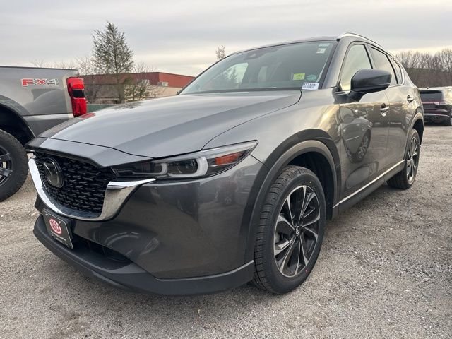 2023 Mazda CX-5 S Premium package