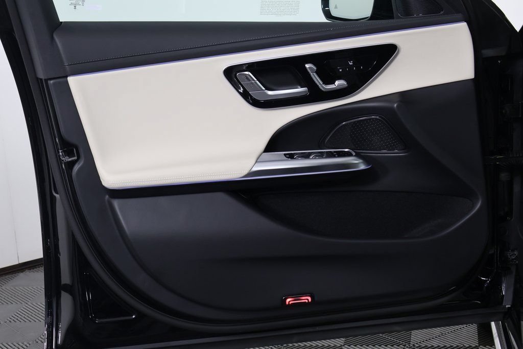 New 2026 Black Mercedes-Benz E 350 image 17