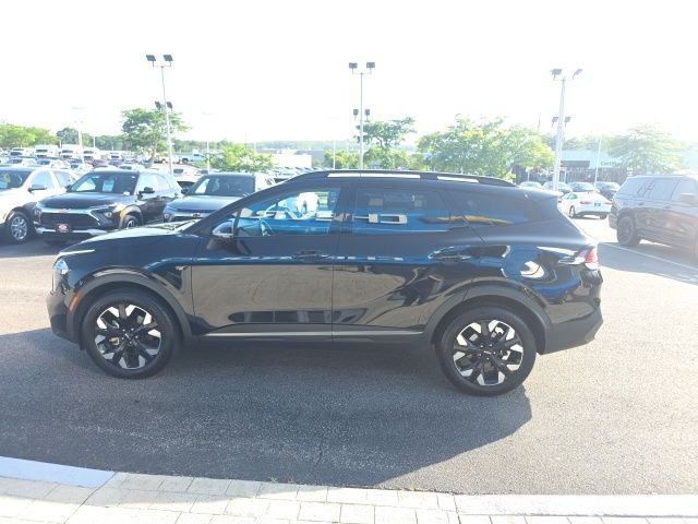 Used 2023 Black Kia X-Line image 5