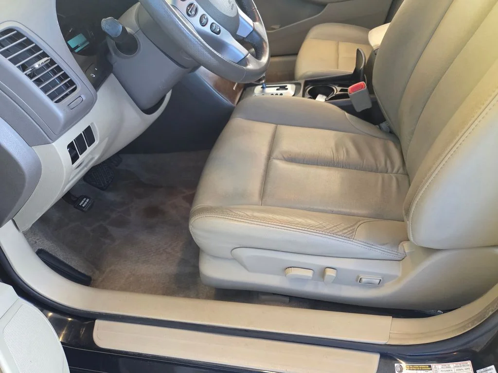 Used 2009 Super Black Nissan 2.5 SL image 14