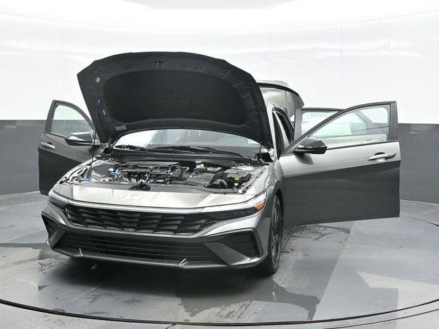 New 2026 Gray Hyundai SEL Sport Plus image 30