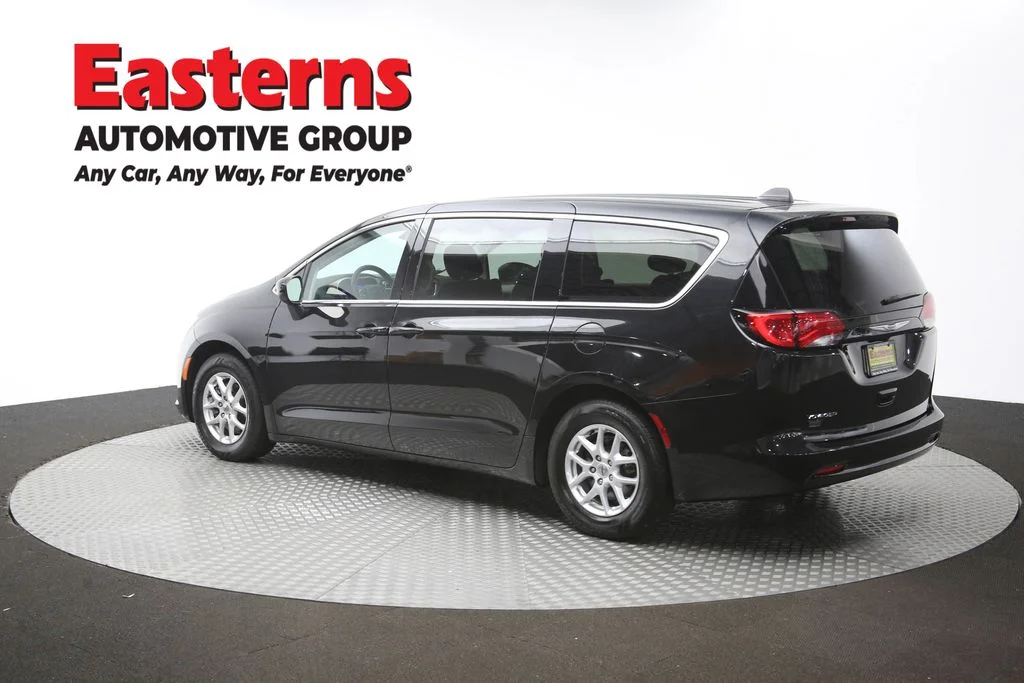 Used 2024 Black Chrysler LX image 64