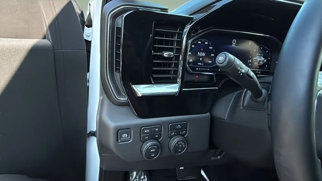 Used 2025 White Chevrolet LT Trail Boss image 22