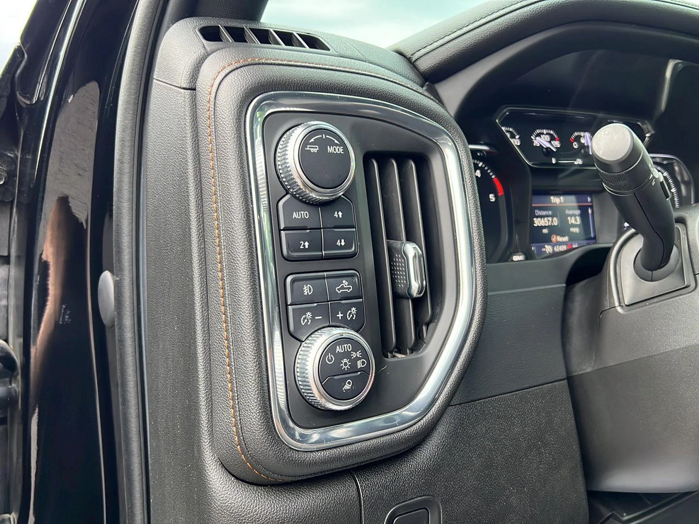Used 2021 Onyx Black GMC AT4 image 8
