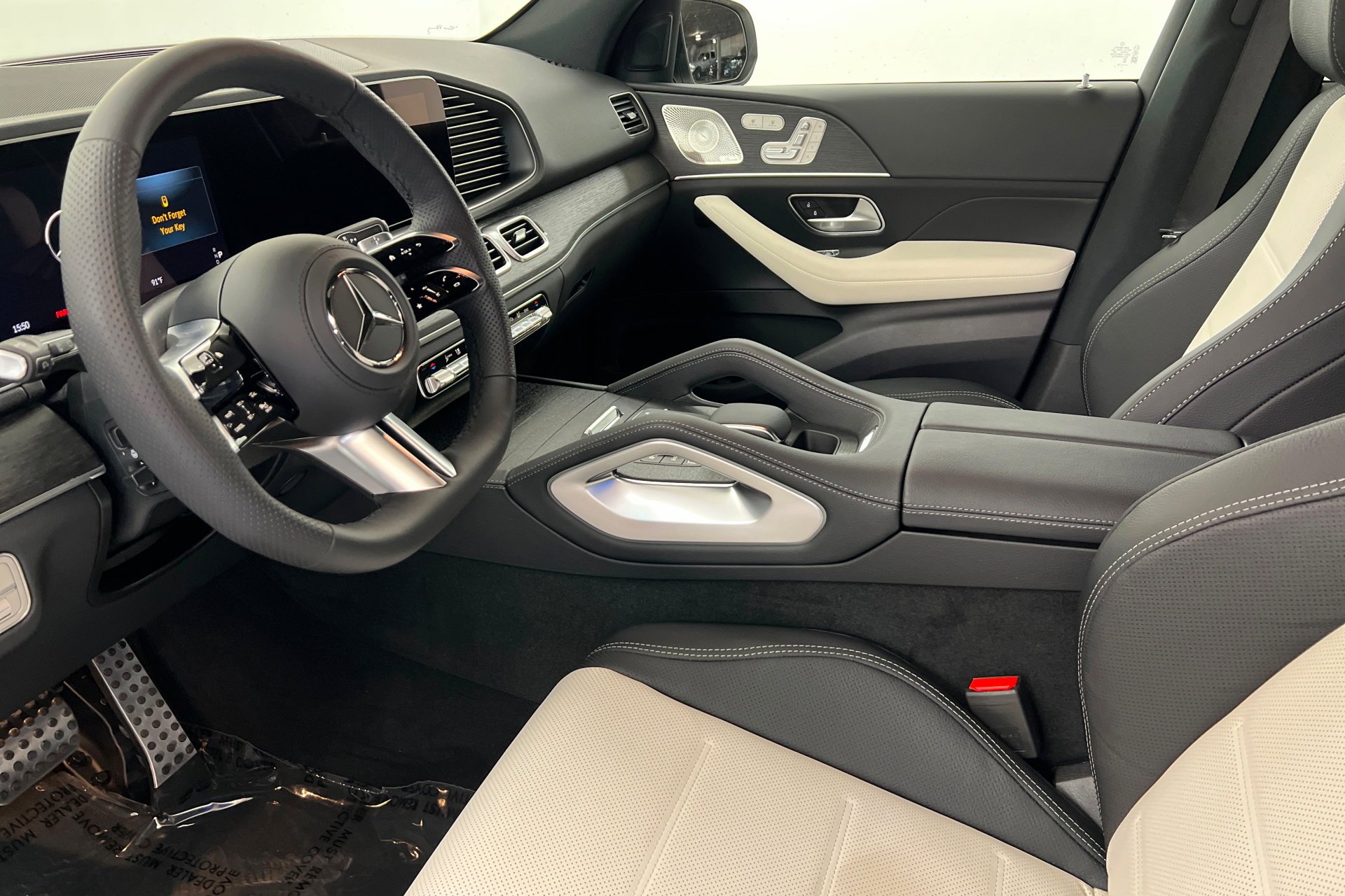 New 2026 Polar White Mercedes-Benz GLE 450 image 41