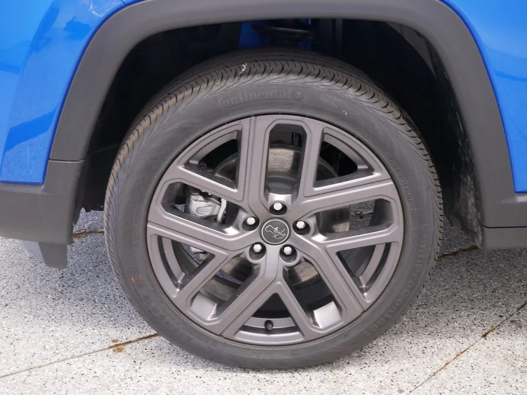 New 2026 Hydro Blue Pearlcoat Jeep Limited image 11
