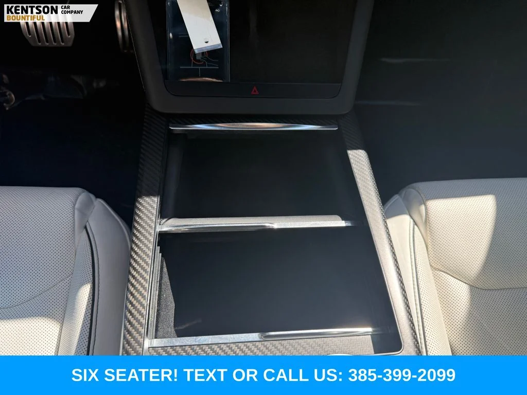 Used 2022 White Tesla Plaid image 24