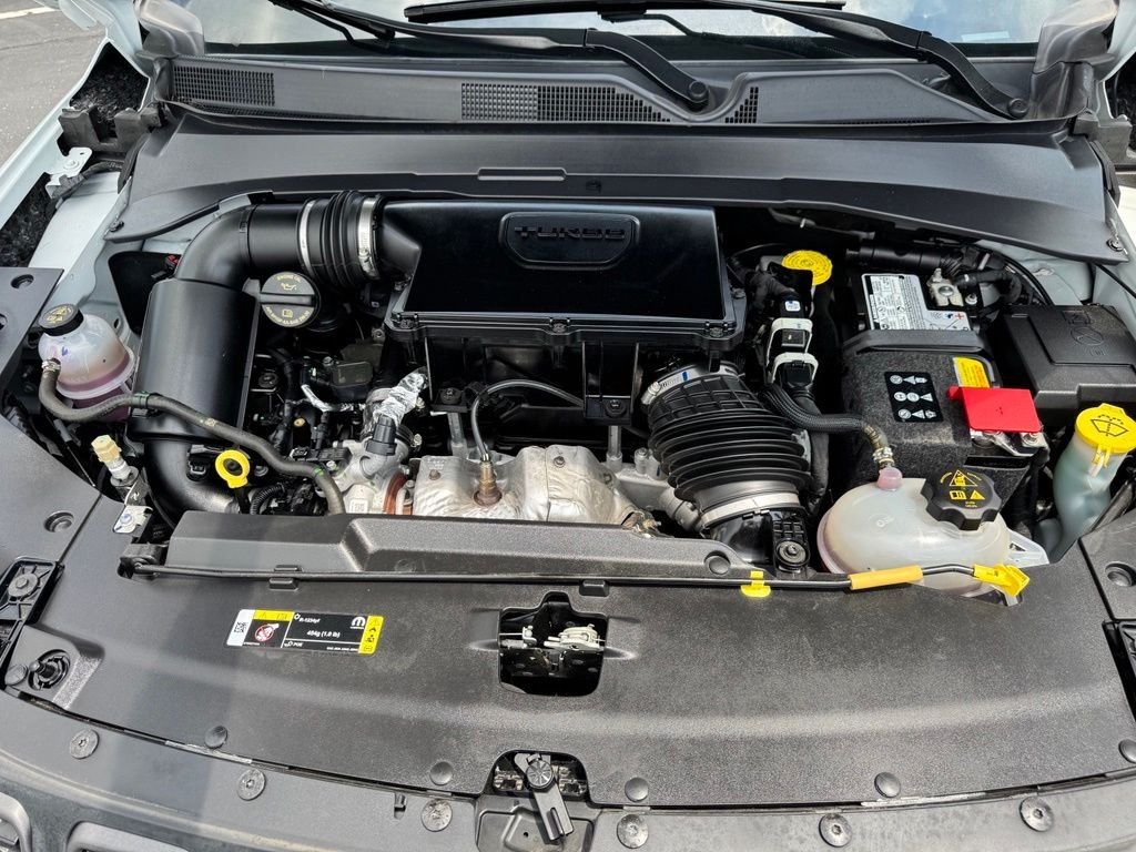 Used 2025 Bright White Clearcoat Jeep Trailhawk image 10