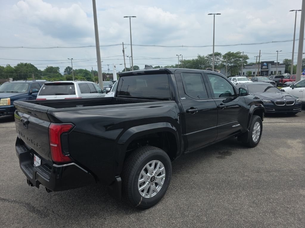 New 2026 Black Toyota SR5 image 4