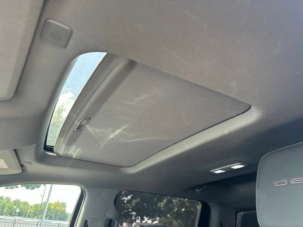 Used 2021 Ebony Twilight Metallic GMC Denali image 8