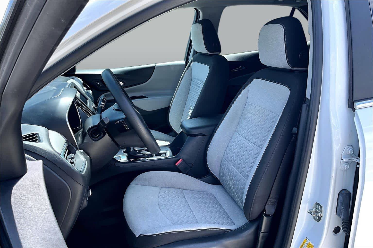 Used 2023 Summit White Chevrolet LT image 15