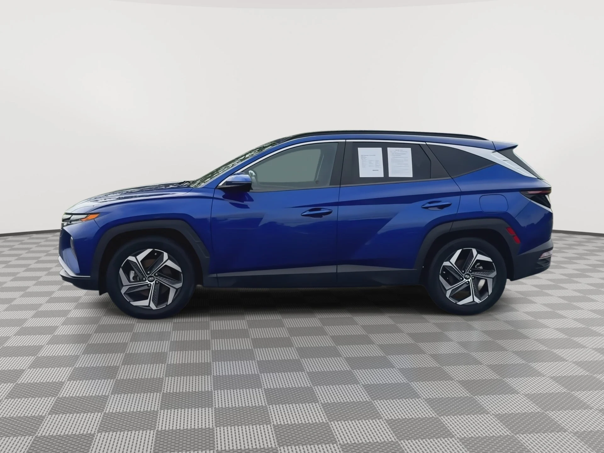 Used 2022 Intense Blue Hyundai SEL image 5