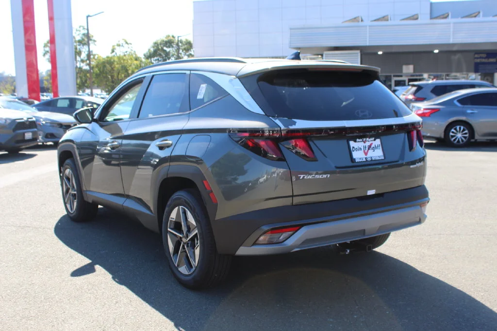 New 2026 Gray Hyundai SEL image 9