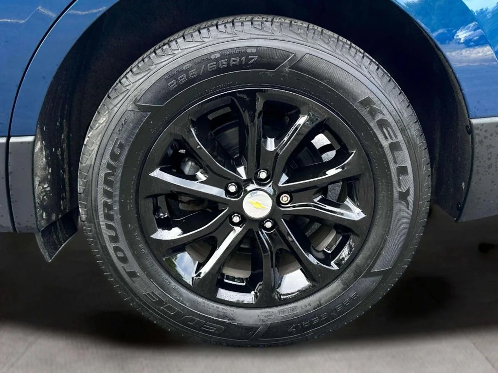 Used 2019 Pacific Blue Metallic Chevrolet LT image 26
