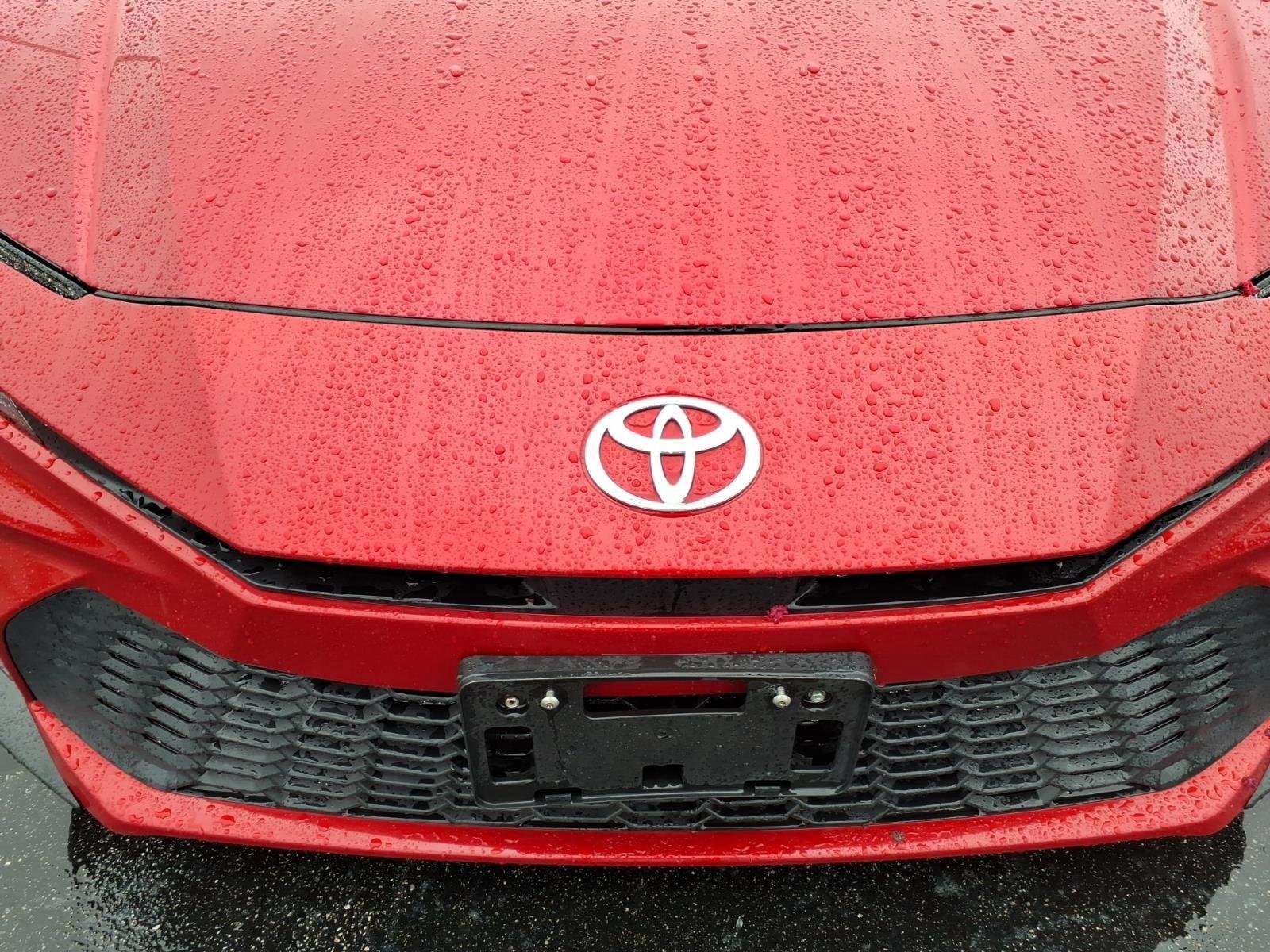 Used 2025  Toyota SE image 13