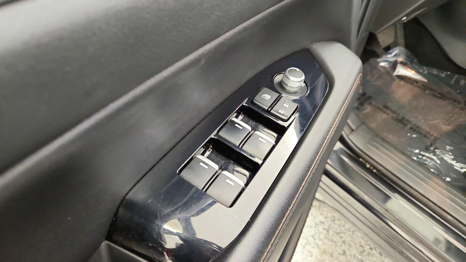 Used 2021 Jet Black Mica Mazda Grand Touring image 23