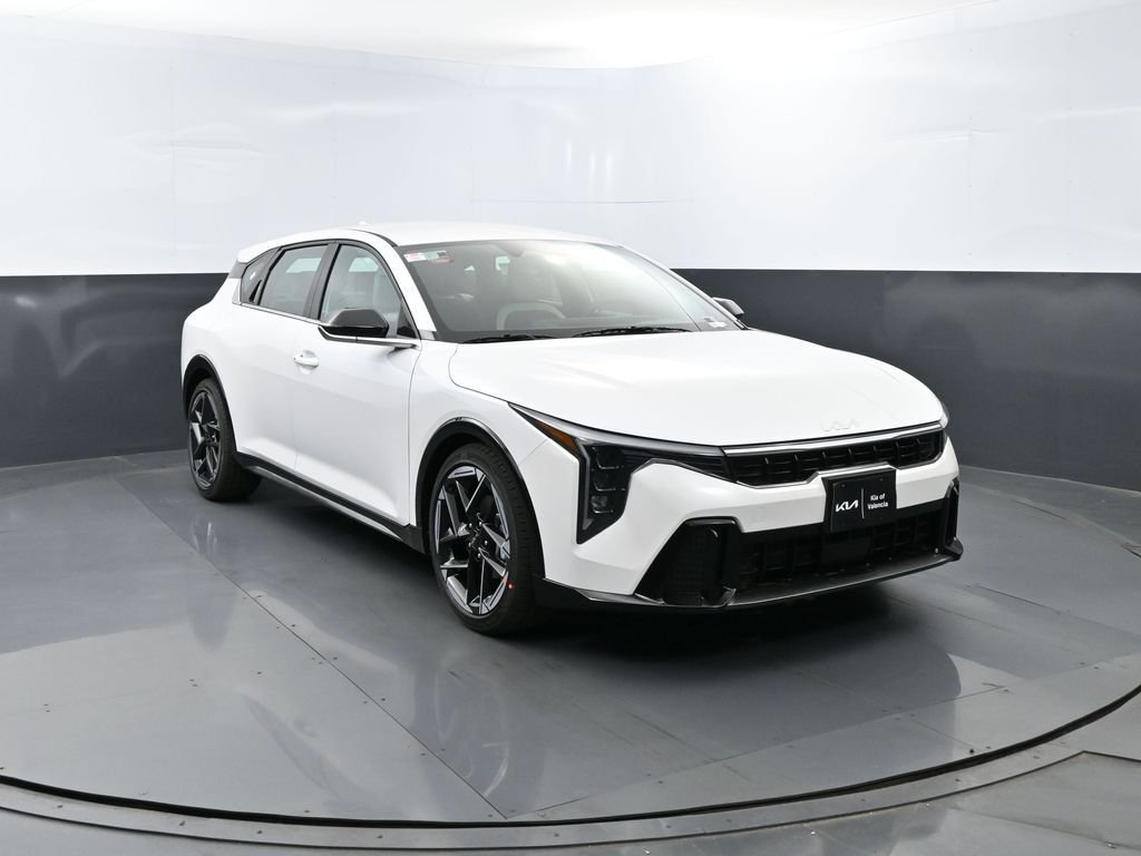 New 2026 Snow White Pearl Kia GT-Line image 3