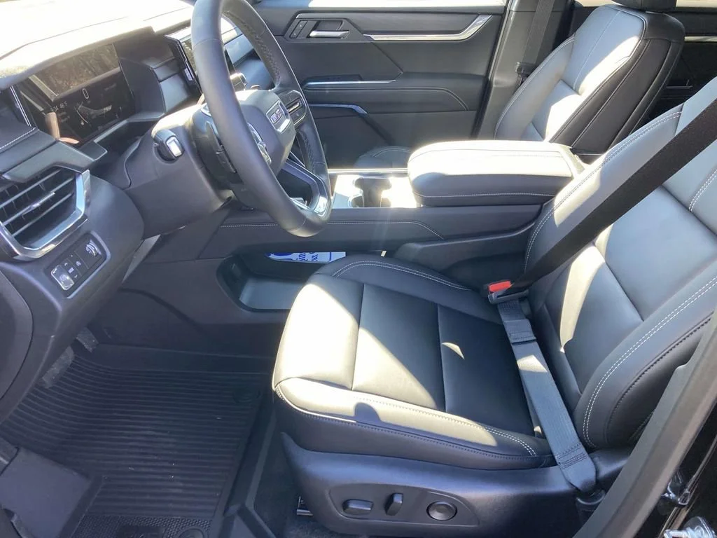 New 2026 Ebony Twilight Metallic GMC Elevation image 18