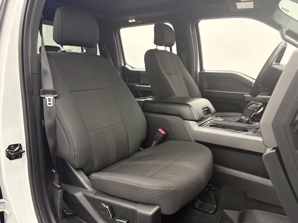 Used 2016  Ford XLT image 30