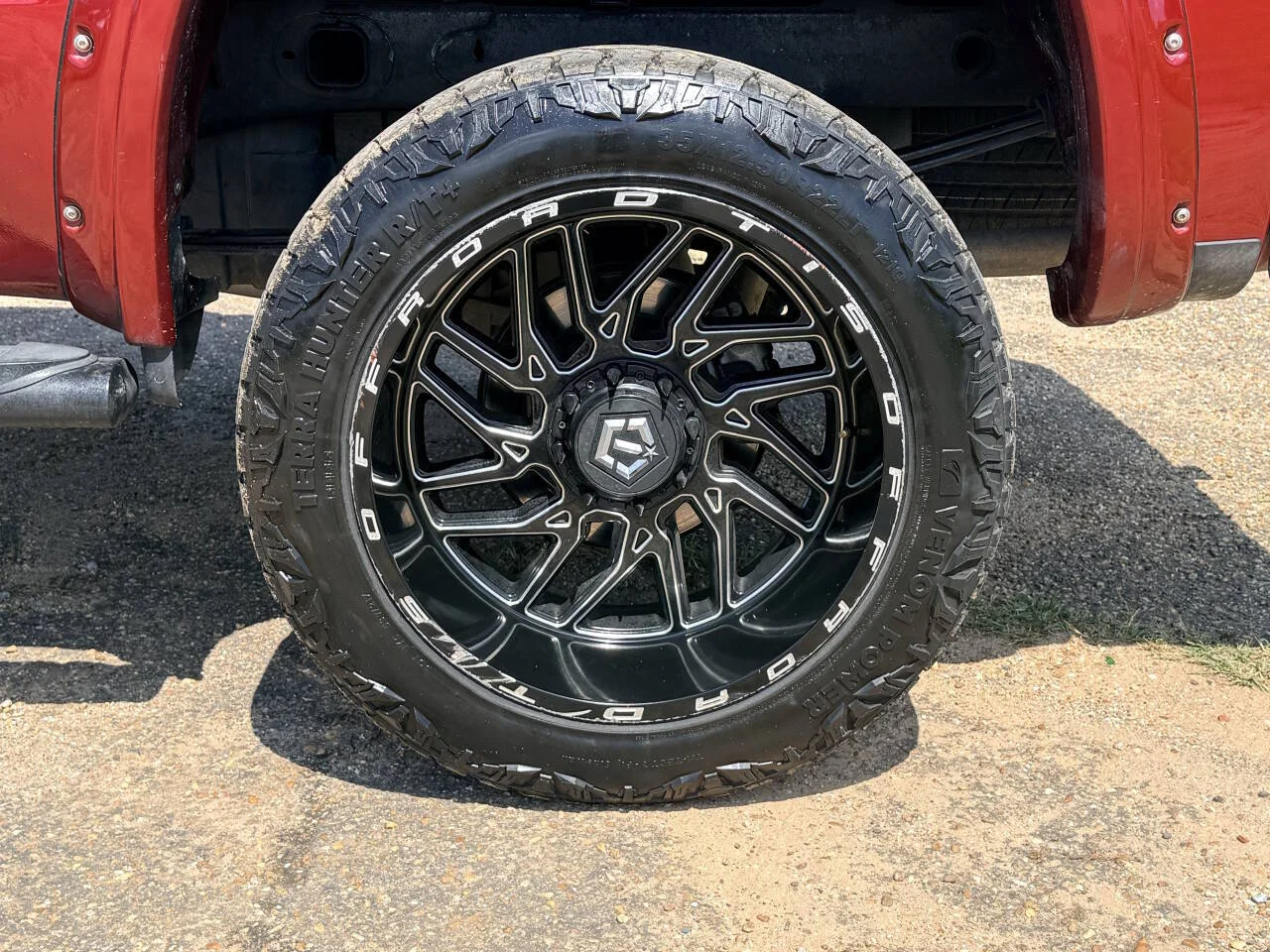 Used 2019 Maroon Chevrolet RST 4x4 4dr Crew Cab 5.8 ft. SB image 10