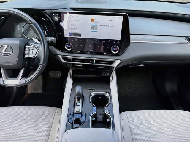 Used 2024 Mica Lexus RX 350h Premium image 20