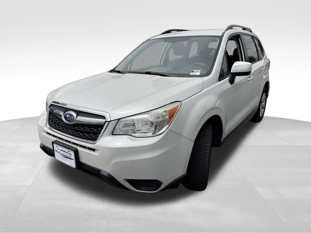 Used 2014 White Subaru 2.5i Premium image 2