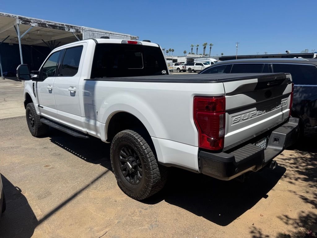 Used 2020 Oxford White Ford Lariat image 2