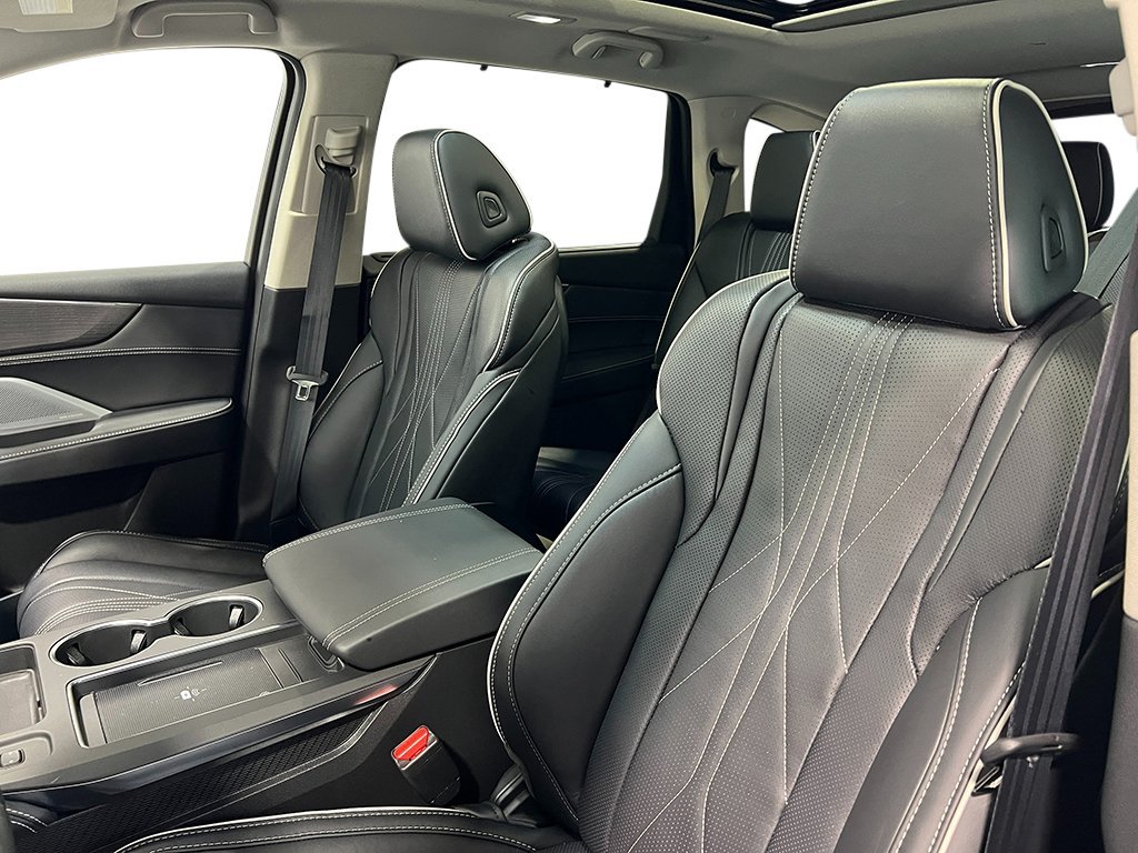 New 2026 Liquid Carbon Metallic Acura w/Advance Package image 13